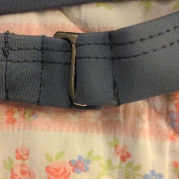 Gossipāwomens bikiniātop Size Small Nwt š5Ā forā$25ā - Picture 6 of 8